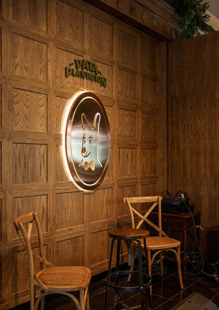 Interior restaurant