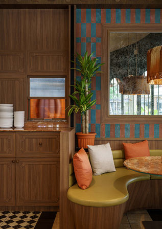 Interior restaurant