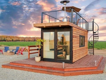 20ft Cabin Container with Rooftop Deck – Compact Design, Maximum Comfort