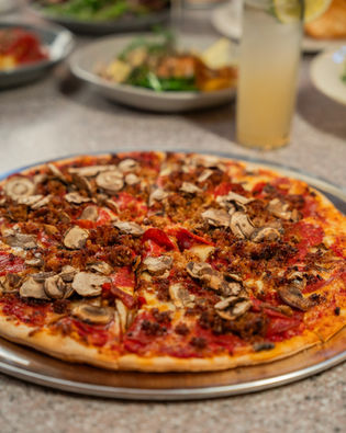 Mar_2025_Louies-FamilyStyle-1