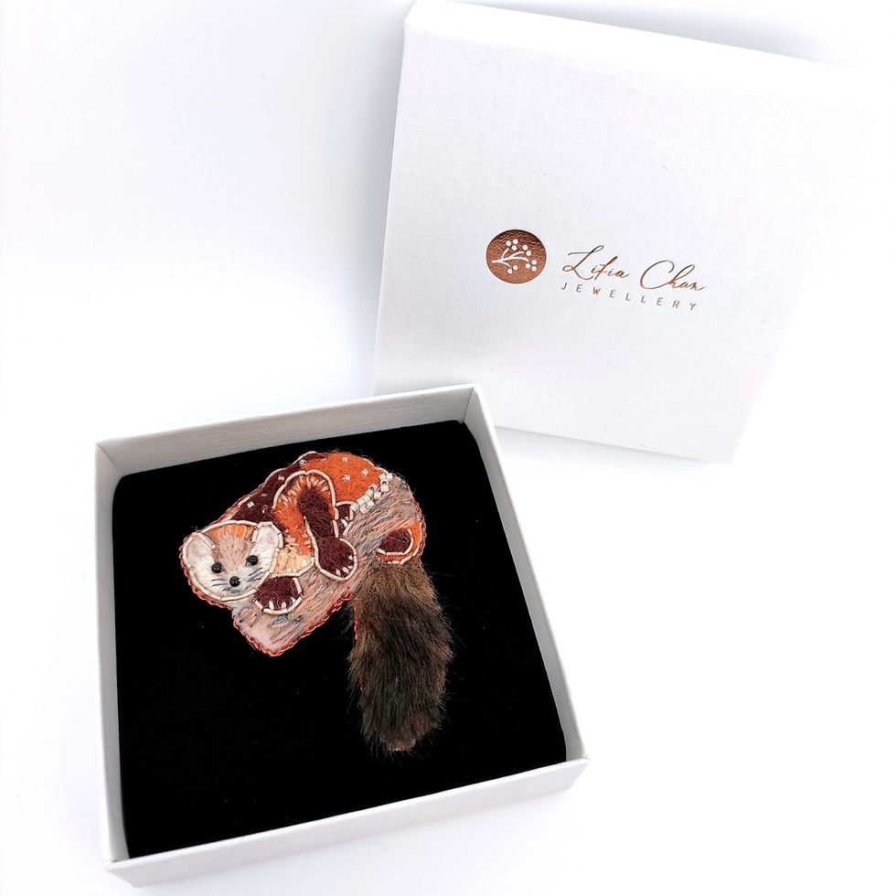Miniature : Broche martre des pins