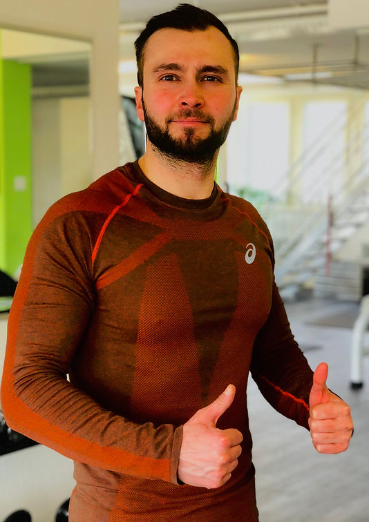 David Hänel von XMuscle, nach Fitness und Mukelaufbau mit Nhrugnsergänzung zum Erfolg. Proteine helfen zum bodybuilding. Diät zum abnehmen un Fett reduzieren. coaching als letzten Feinschliff