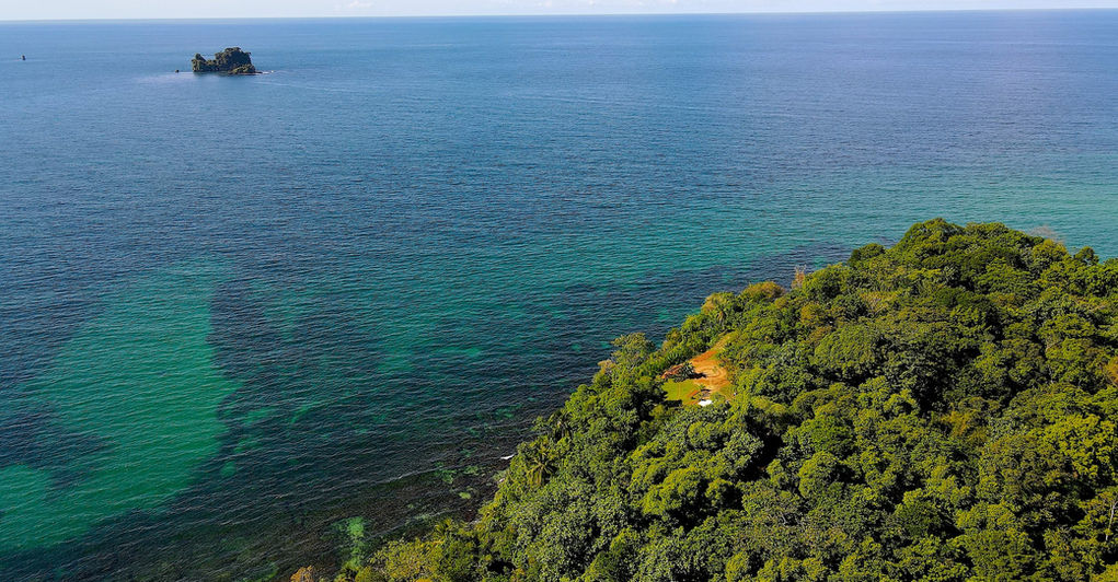 Bird view of a beach property in Bocas del Toro
