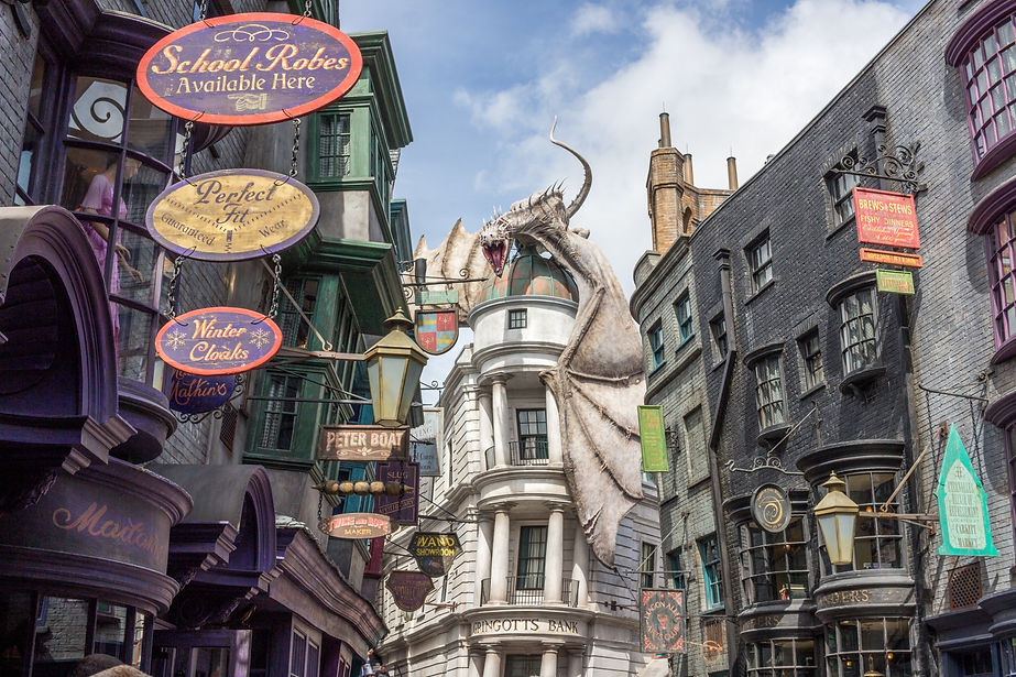 Diagon-Alley-Visiting-Harry-Potter-World-Orlando.jpg