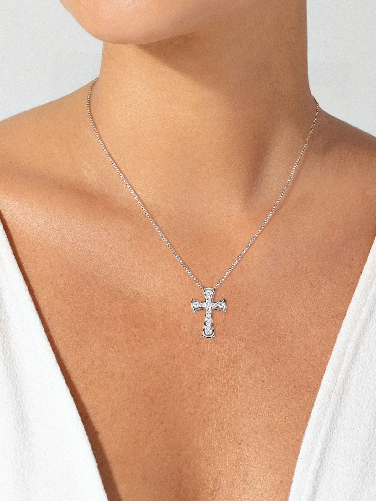 APIR 25mm Cross Moissanite Necklace for Women Man Religious Pendant 925 Sterling