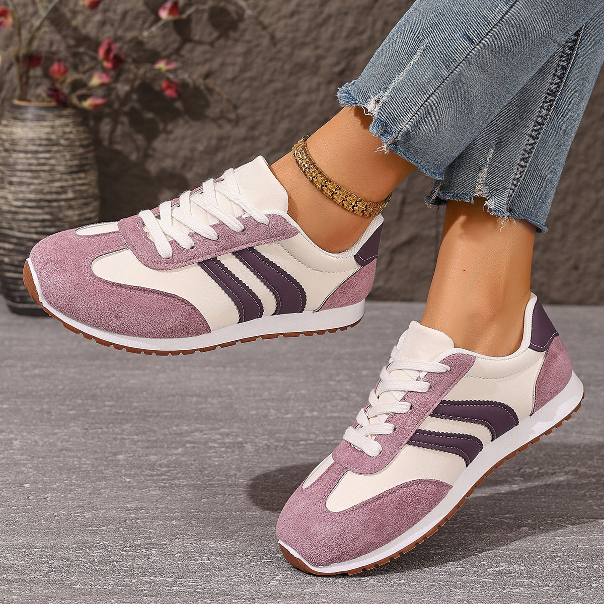 Fashion Women Sneakers 2026 New Breathable Sport Shoes Women Spring Autumn Runni