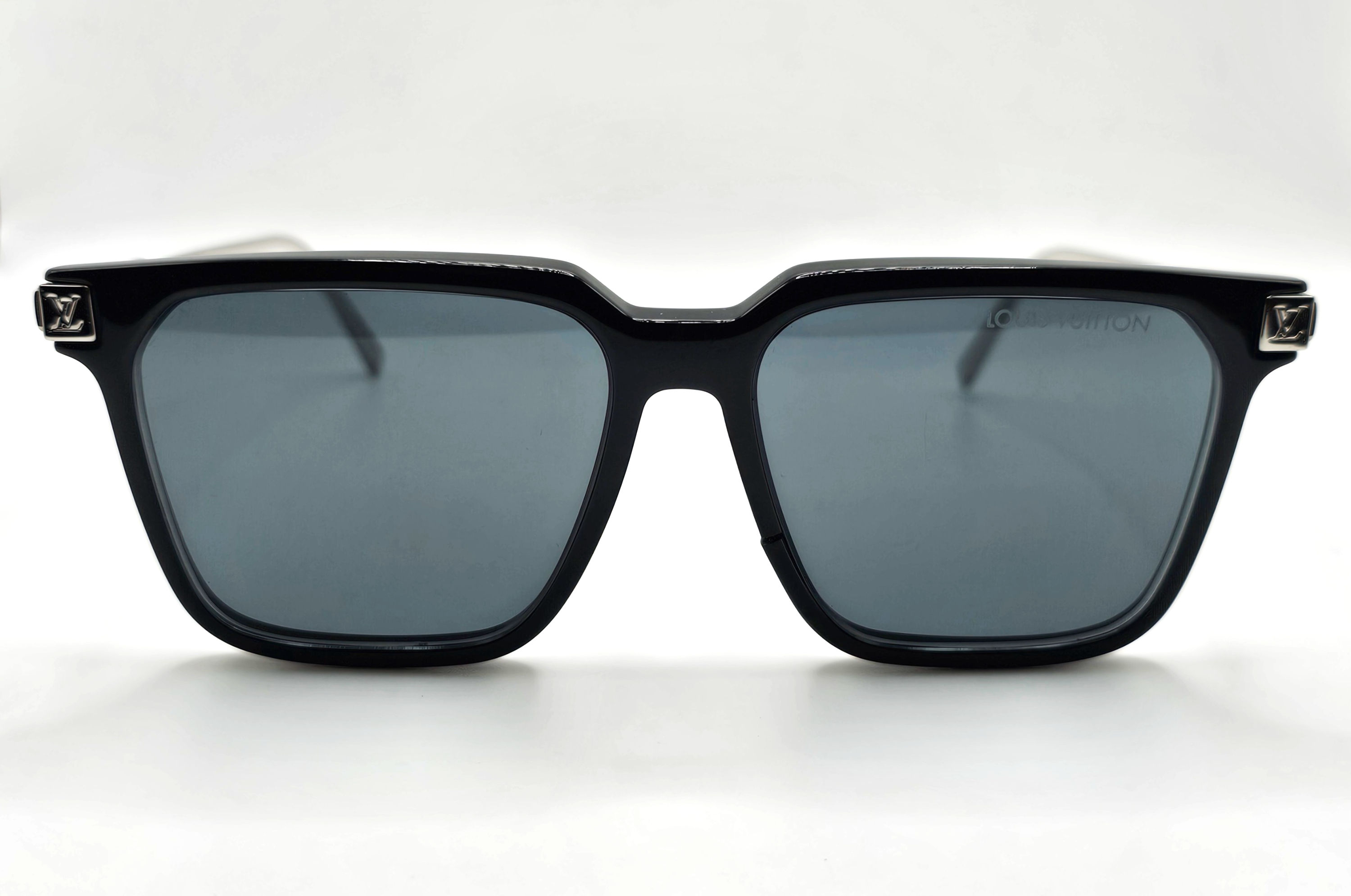Louis Vuitton LV Rise Square Sunglasses