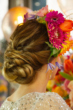 idée coiffure mariée Vendée chignon tresse couette queue cheval sophistiqué femme mariage bride inspiration pays de Loire roche sur Yon les sables d'Olonne spécialiste évènementiel professionnelle experte beauté coiffeuse coiffeur