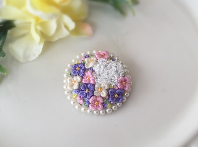 刺繍アクセサリー