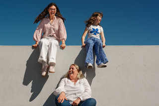 Portrait de famille réalisé dans un décor urbain