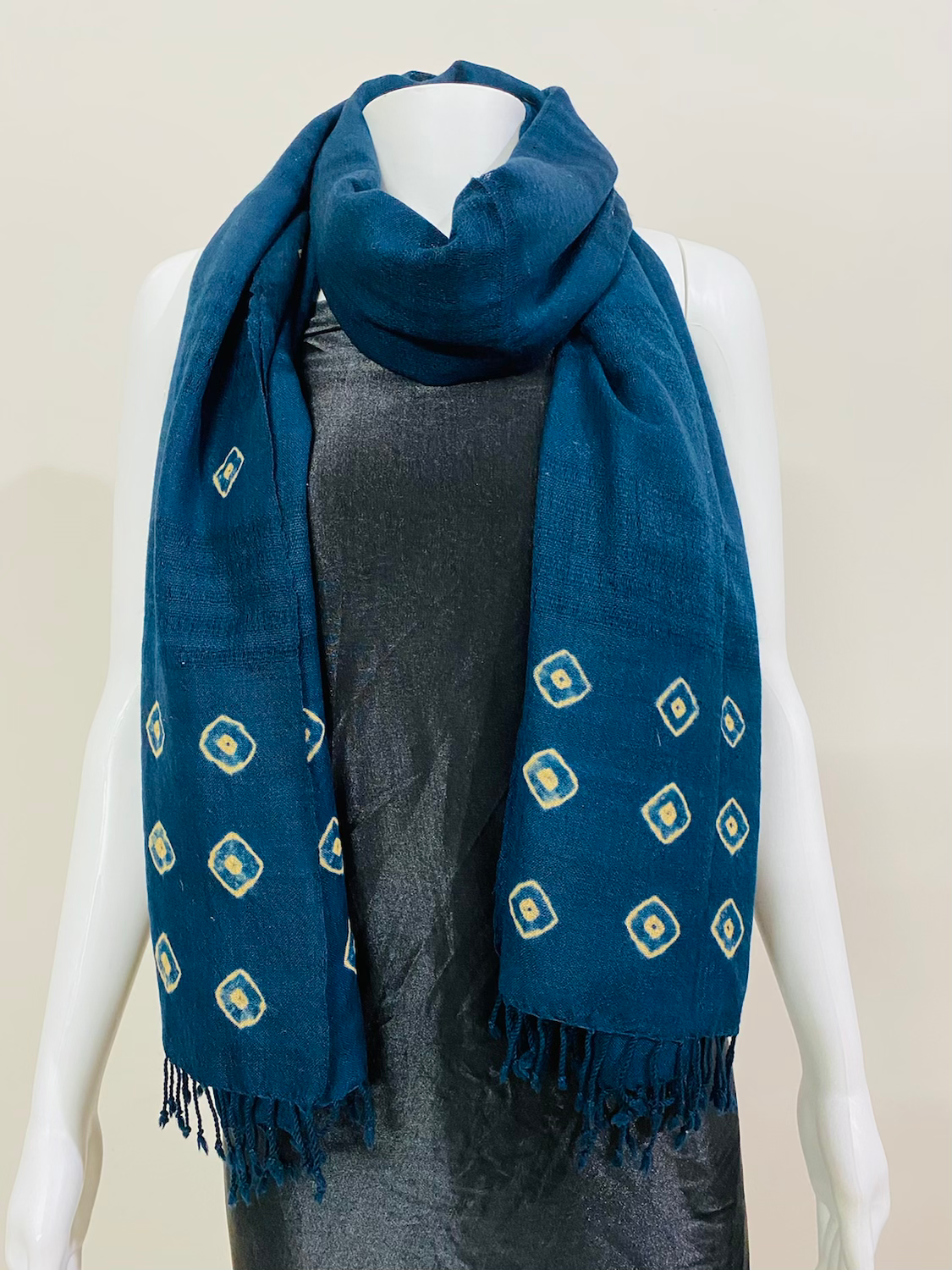  Handwoven bandhani work pure marino wool stole 