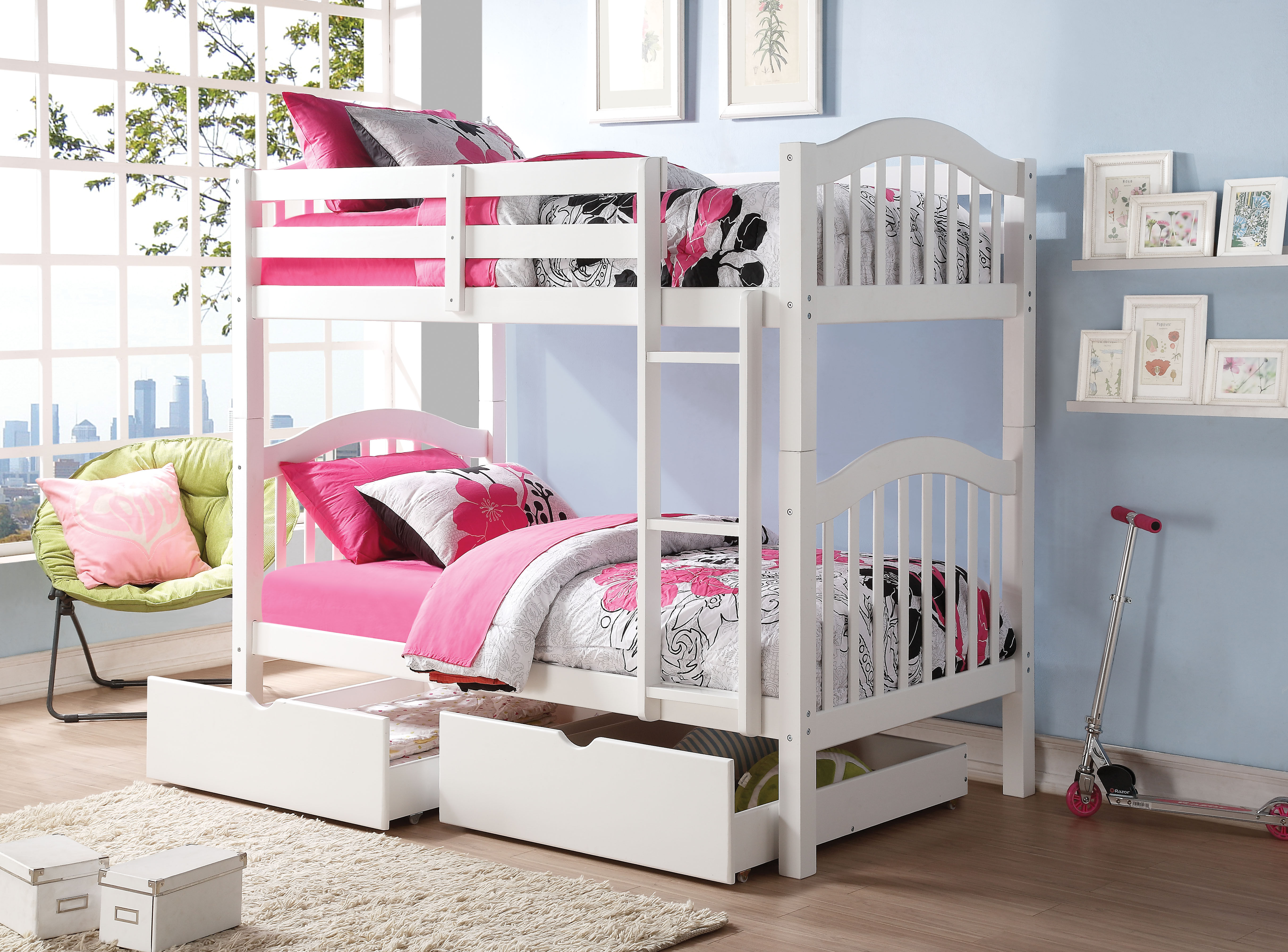 Twin/Twin Bunk Bed