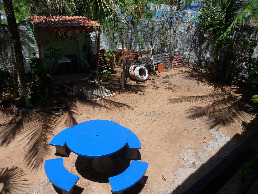 Quintal + espaço de convivência