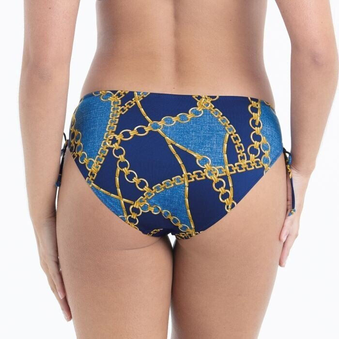 Thumbnail: Hermine Bikini