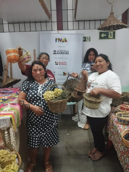 Exposição de Artesanato que ocorreu após as Apresentações