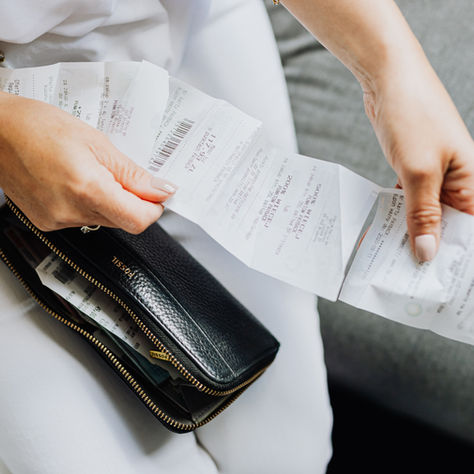 How to Split Bills as a Couple Based on Income