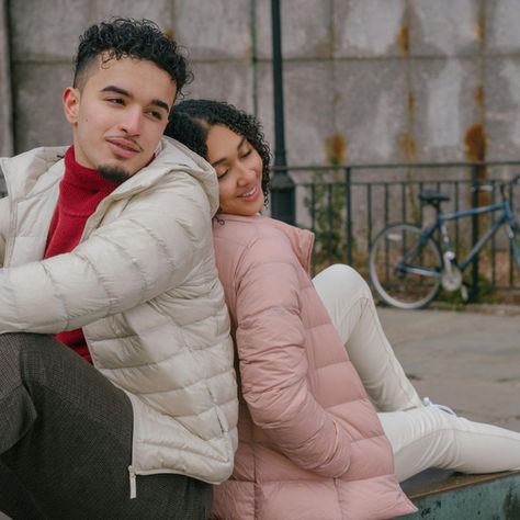 7 Winter Date Night Ideas That Don’t Cost a Dime