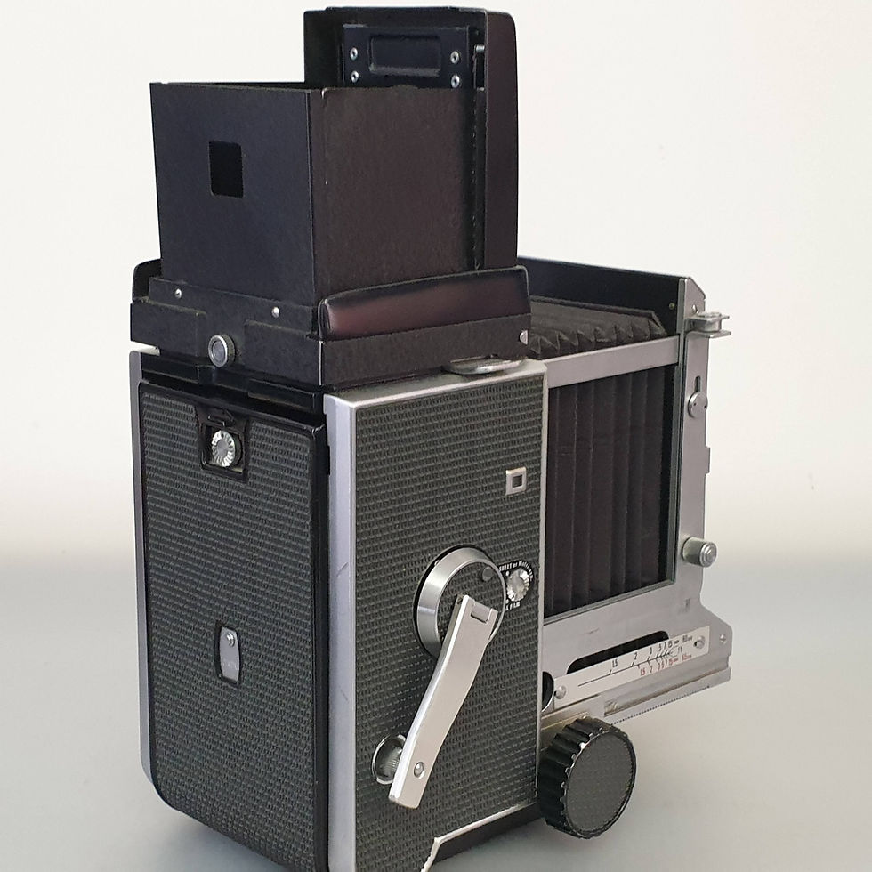 Thumbnail: MAMIYA C3 6x6 TLR with 105mm f:3.5 Sekor Seikosha-S lens.