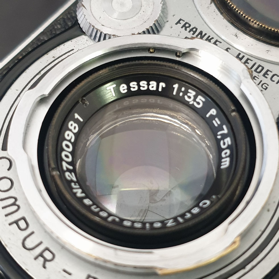 Thumbnail: Rolleiflex 3.5 Automat "Lee Miller"