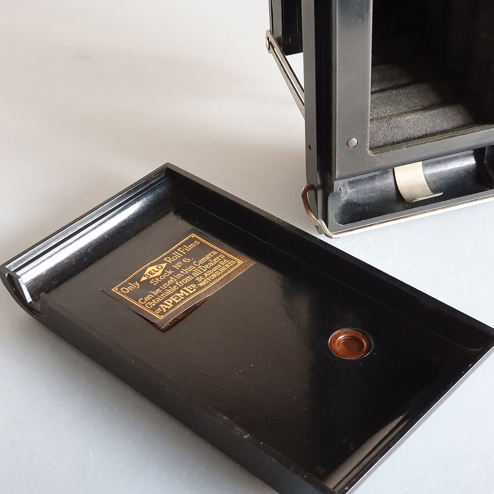 Thumbnail: Rajar No 6  APEM bakelite camera Vintage 1930s, good condition