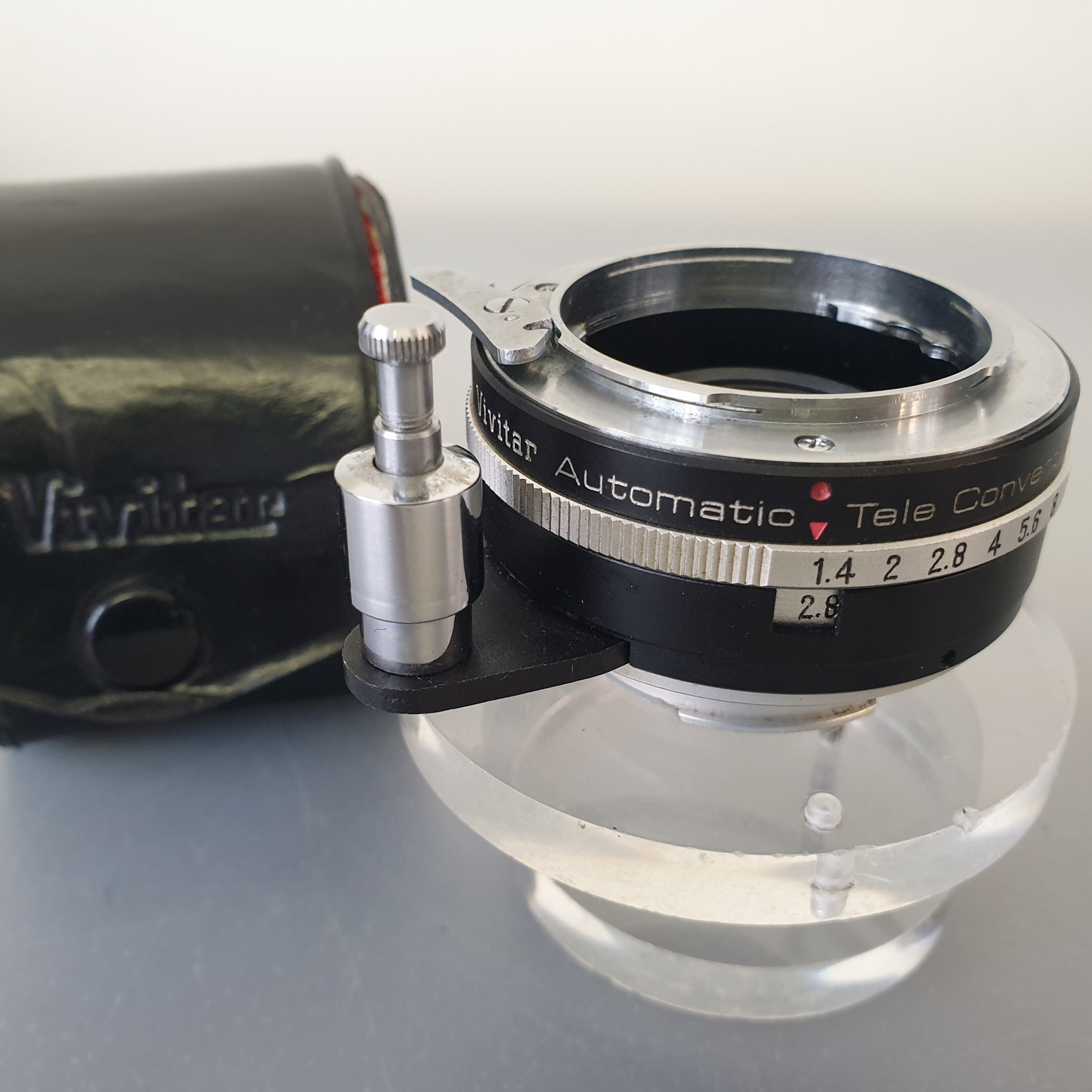 Vivitar Automatic 2X Tele converter Exakta mount