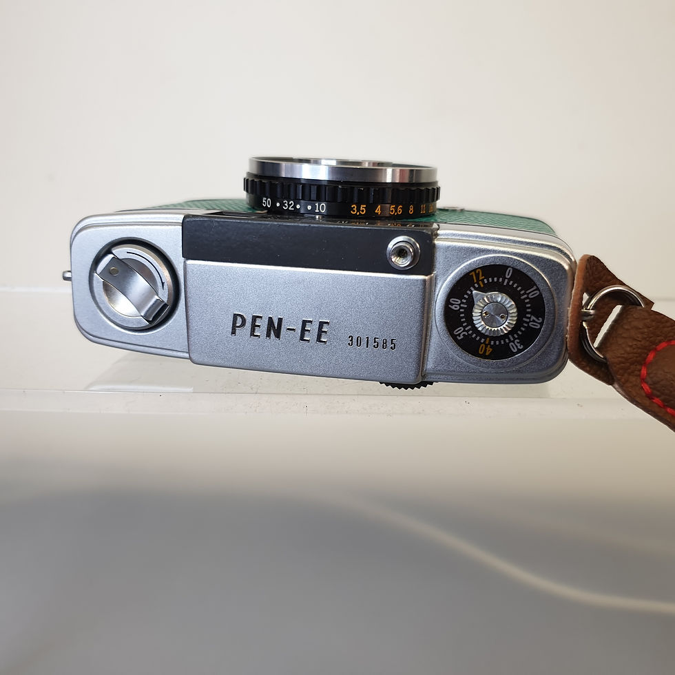 Thumbnail: Olympus PEN EE 35mm Half-Frame compact camera