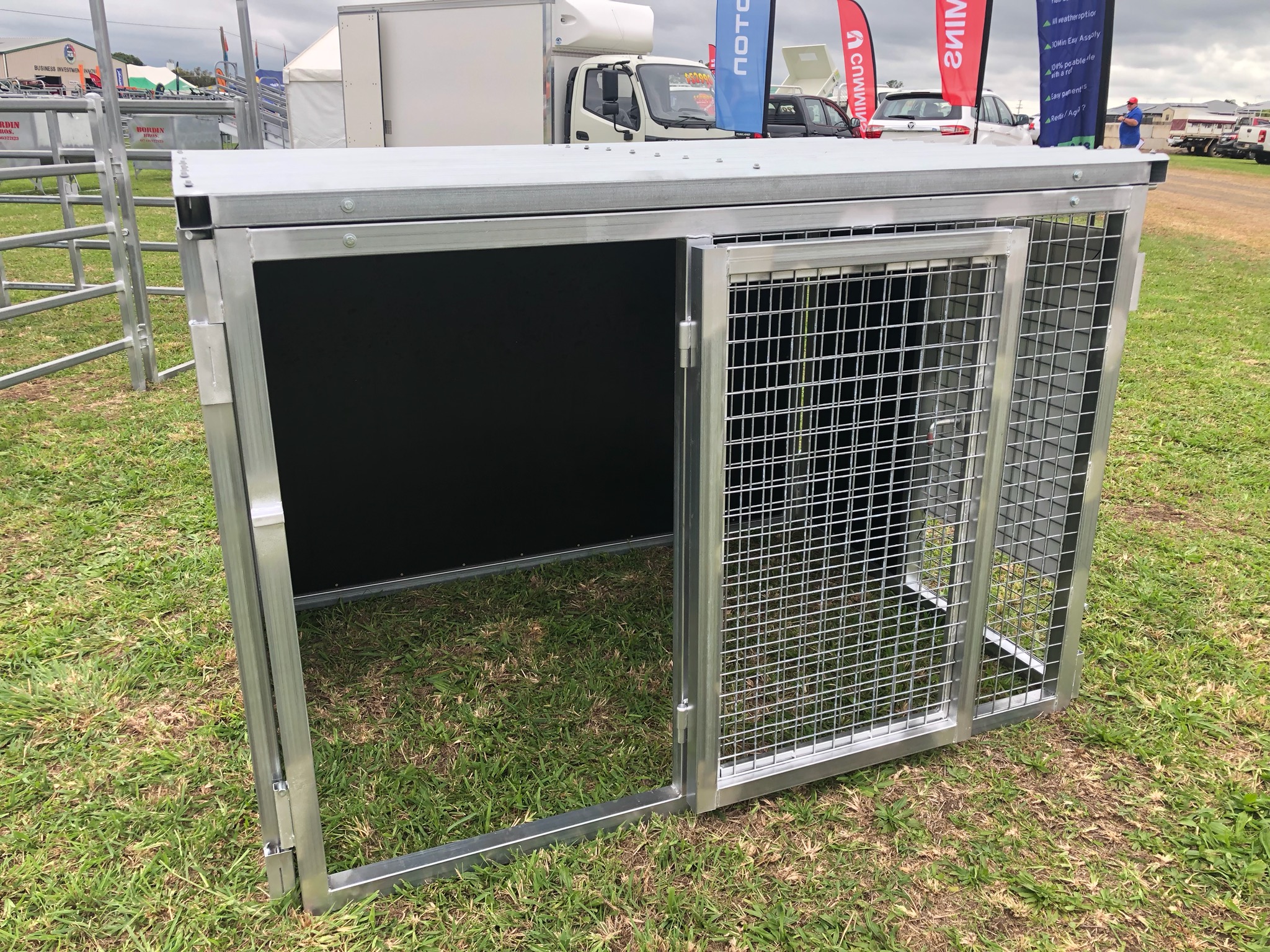 Dog Box
