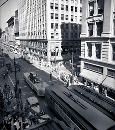 Rodes in the Starks Building 1930's