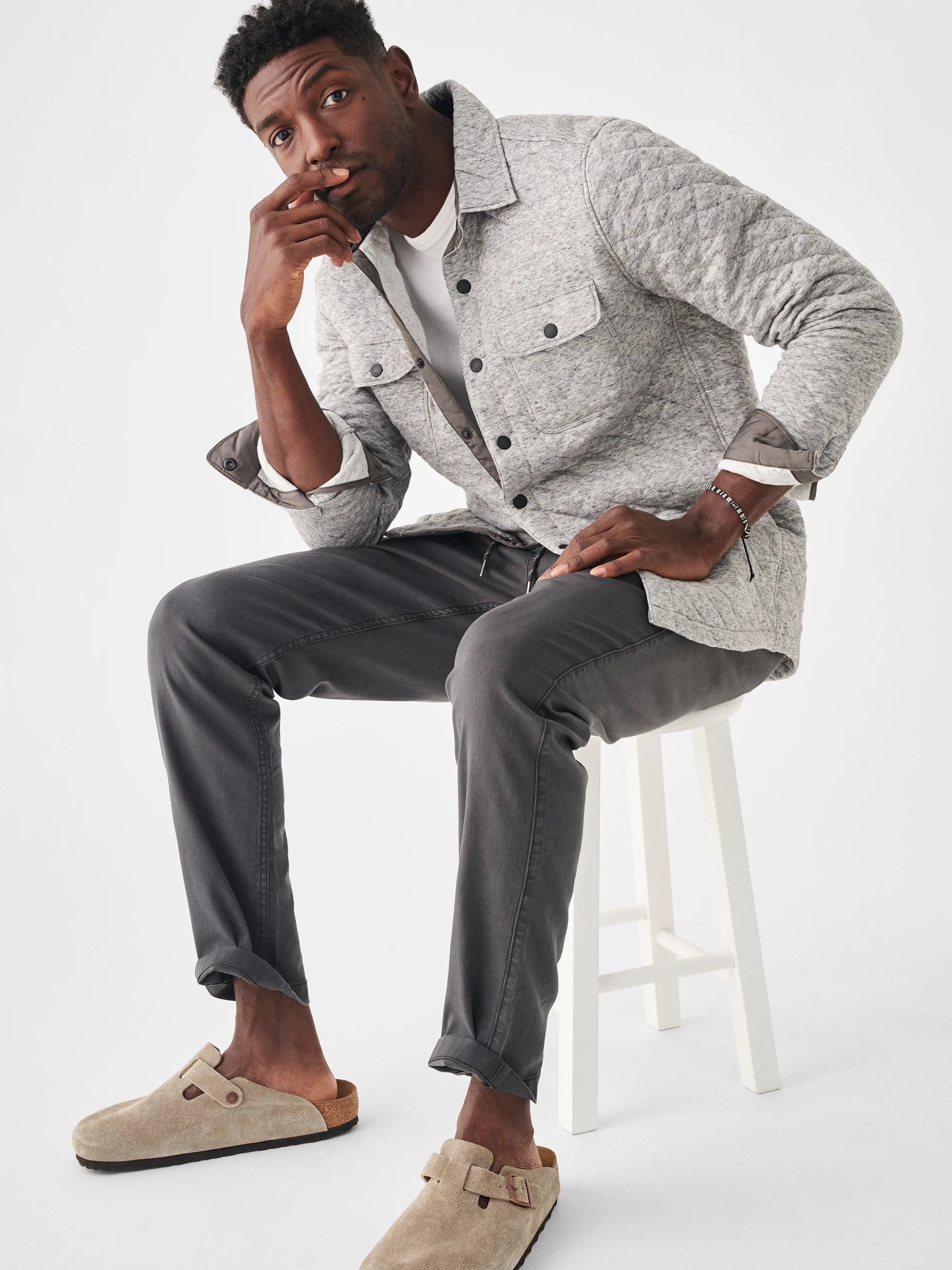 SP23-faherty-mens-MOS2323-MYH-EPIC-QUILTED-FLEECE-CPO-MOUNTAIN-GREY-HEATHER_front-2_2000x.