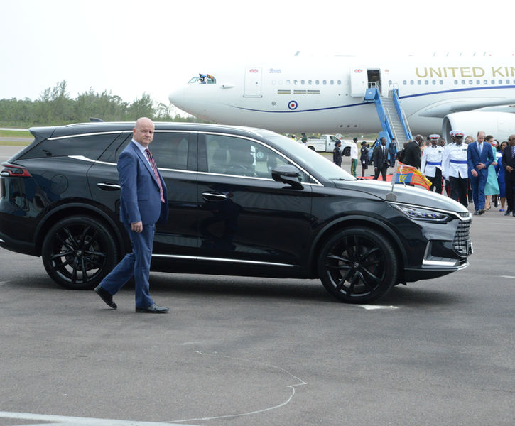 tang at arrival lpia.jpg