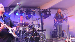 DENNIS LOCORRIERE presents DR HOOK™