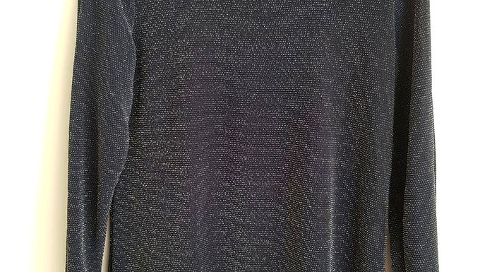 שחורה עם שזירה כסופה L I DISCREET