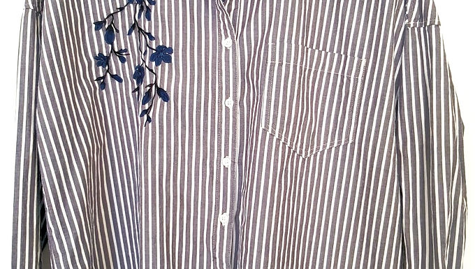 מכופתרת פסים עם רקמה M I STREETWEAR