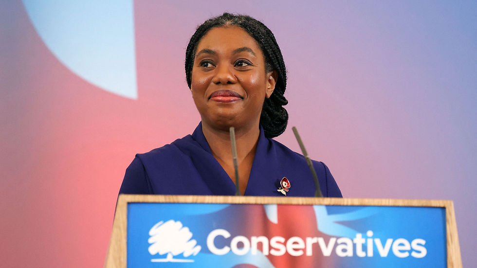 Kemi Badenoch addressing supporters