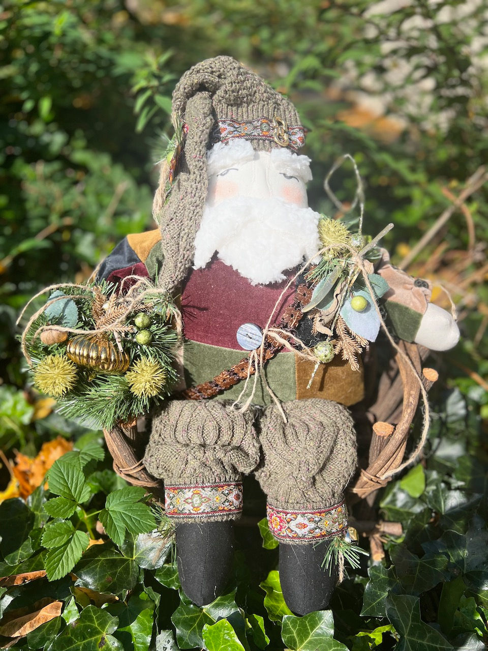 21" Santa Doll: EVERETT