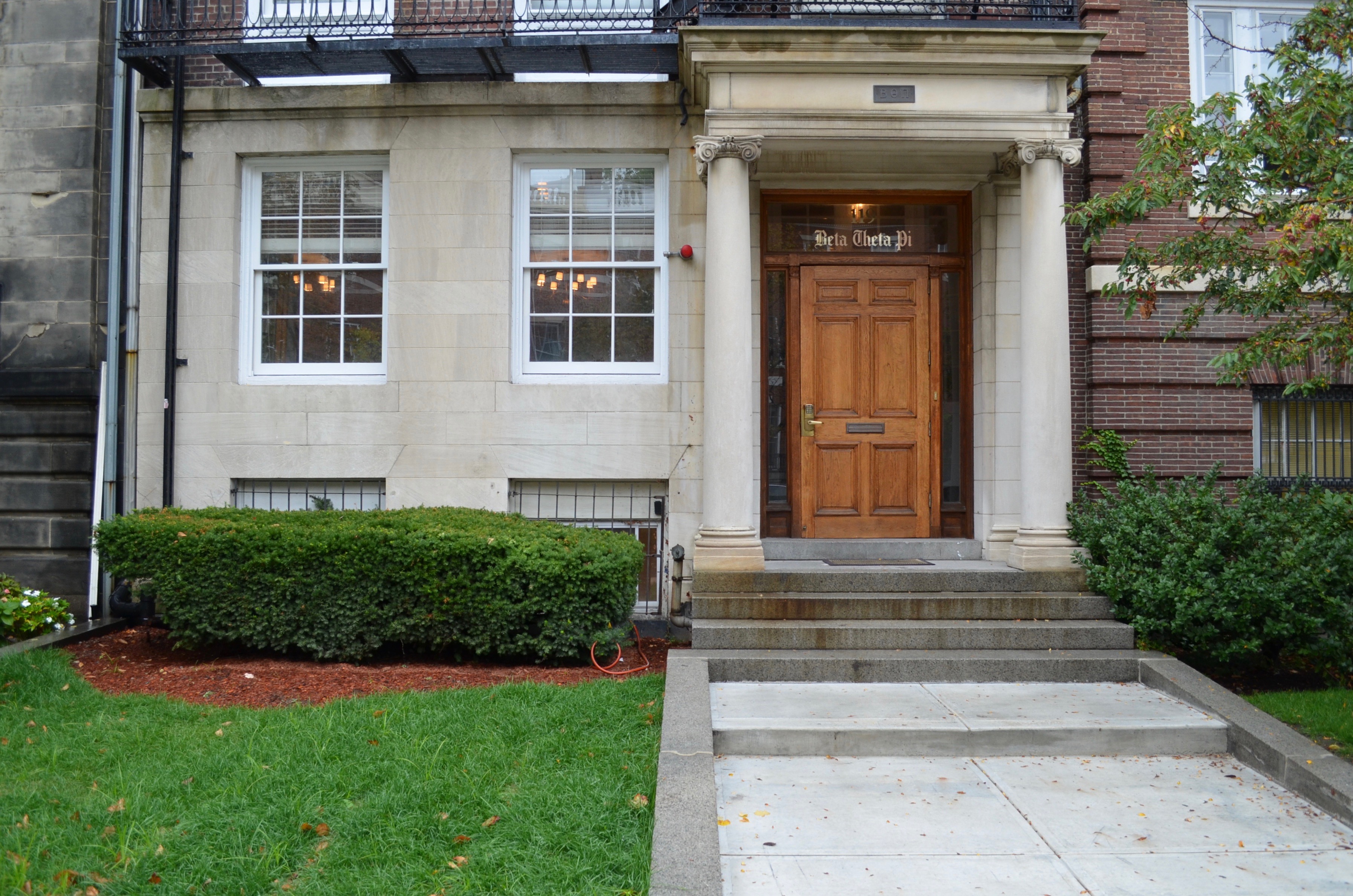 Beta Theta Pi Mizzou - z9n5y5y