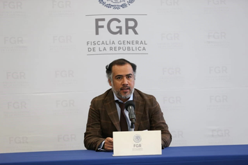 Identifican a uno de los 43 normalistas desaparecidos