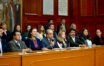 Morena sanciona a sus diputados de Edomex por refrendo vehicular