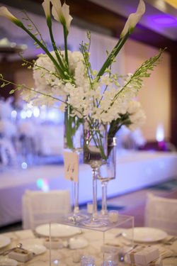 Senna Couture Modern Centerpiece