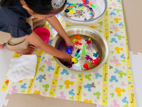 オモチャ金魚すくいとお人形遊び😊