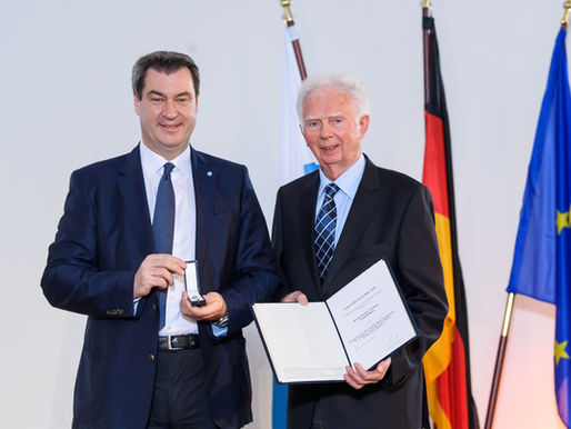 Herbert Tschepa erhielt das Ehrenzeichen
für Verdienste im Ehrenamt