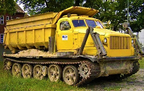 Аренда гусеничного самосвала
