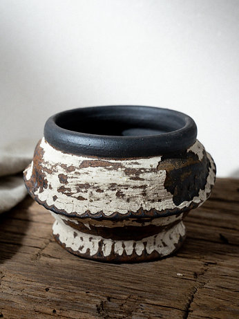 'Lived In' Vase Glazed in Wild Clay