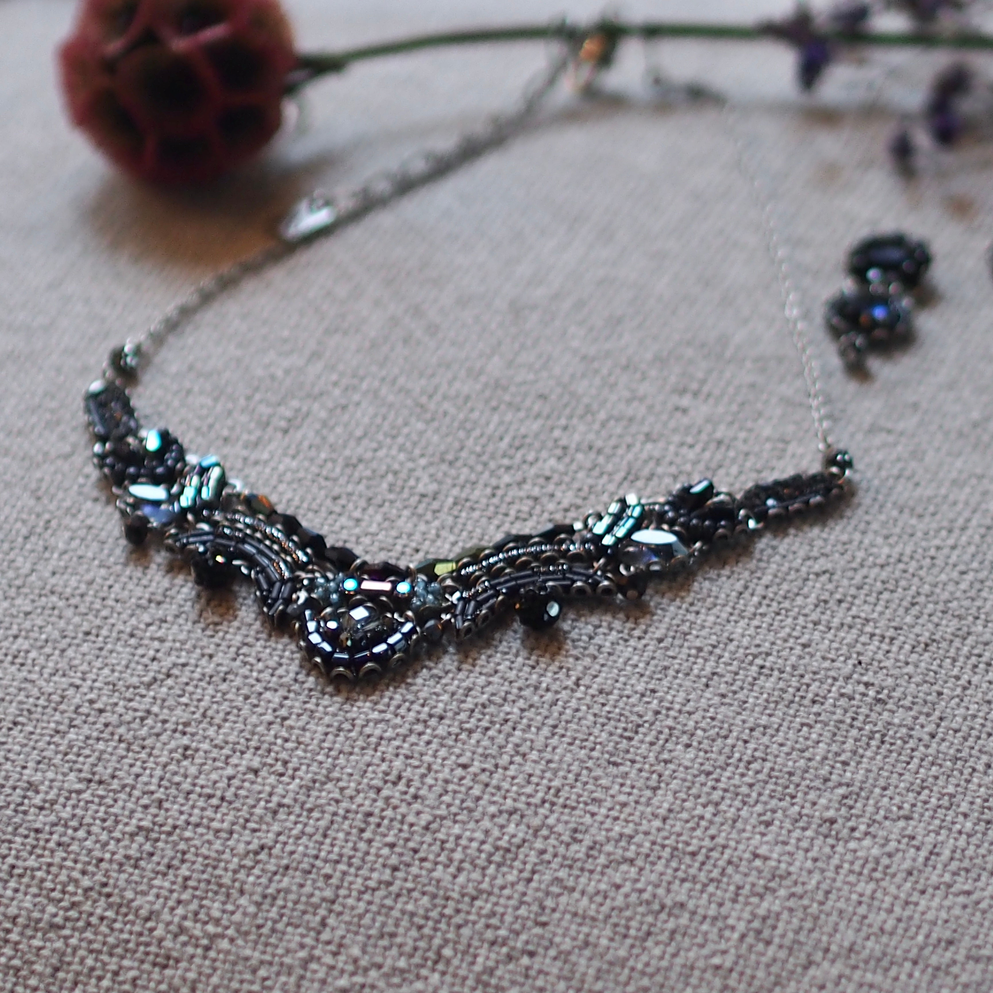 AYALA BAR 3336 MIDNIGHT BLUE/BLACK NECKLACE