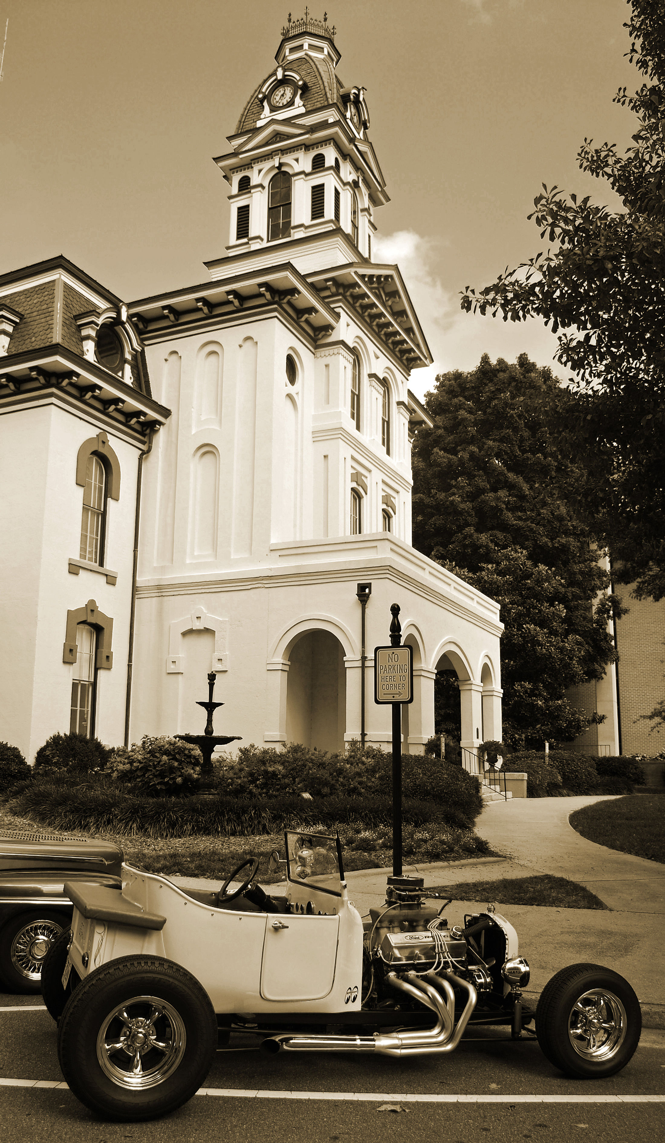 T-BUCKET Black & White Photo