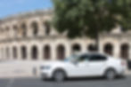 Taxi devant les arènes de Nîmes