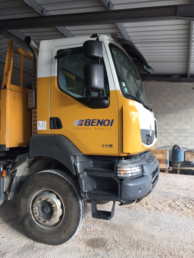 Benoi TP, canalisateur au service des Collectivité Benoi TP, canalisateur au service des Collectivité