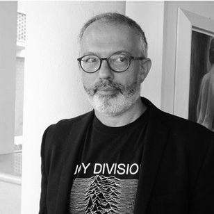 Fabrizio Lombardo – Inediti di una voce originale e identitaria nella poesia contemporanea
