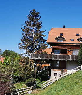 weitblick-haus-aussen_3000.jpeg