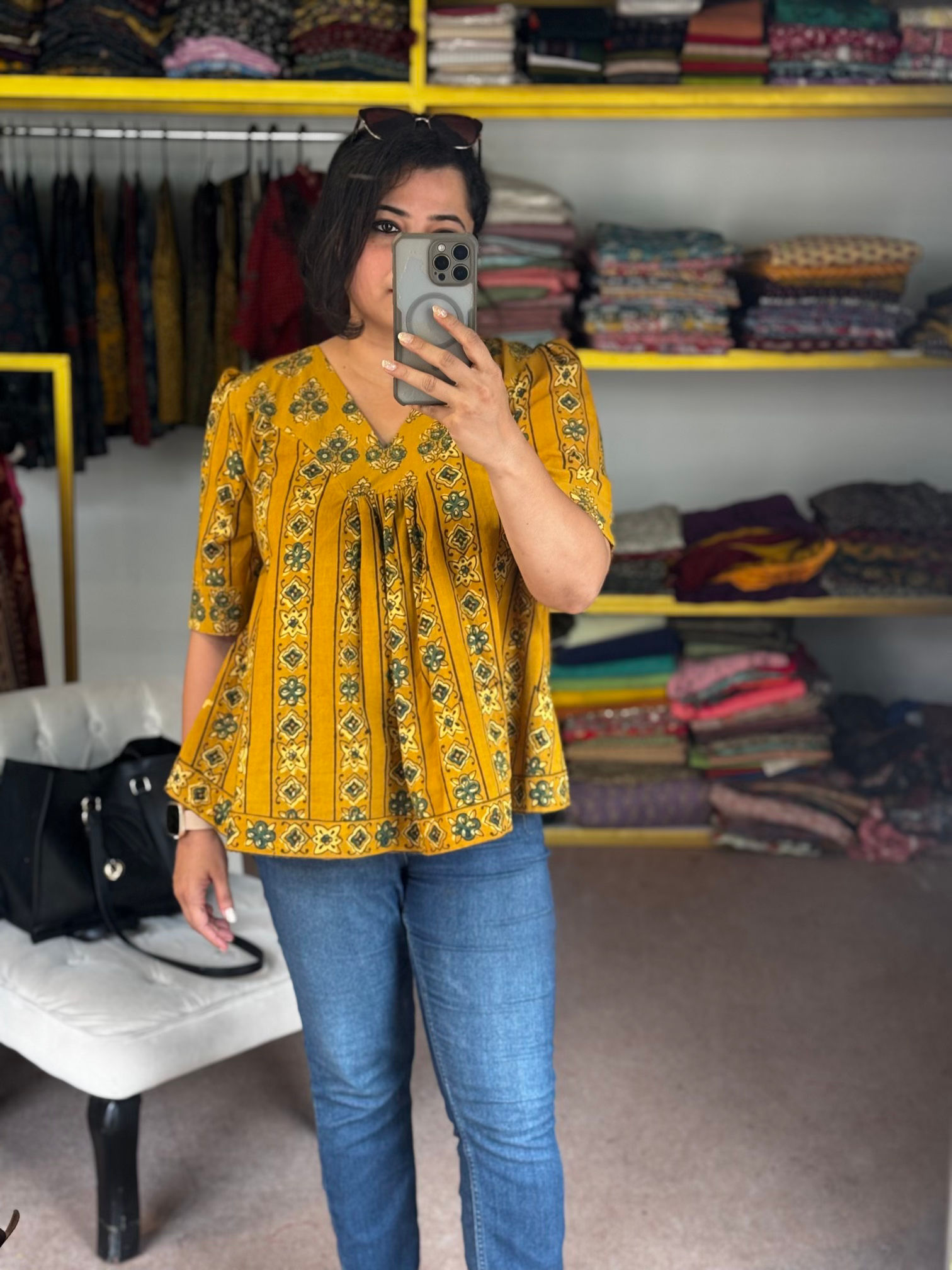 AHVI Print Pop Tops